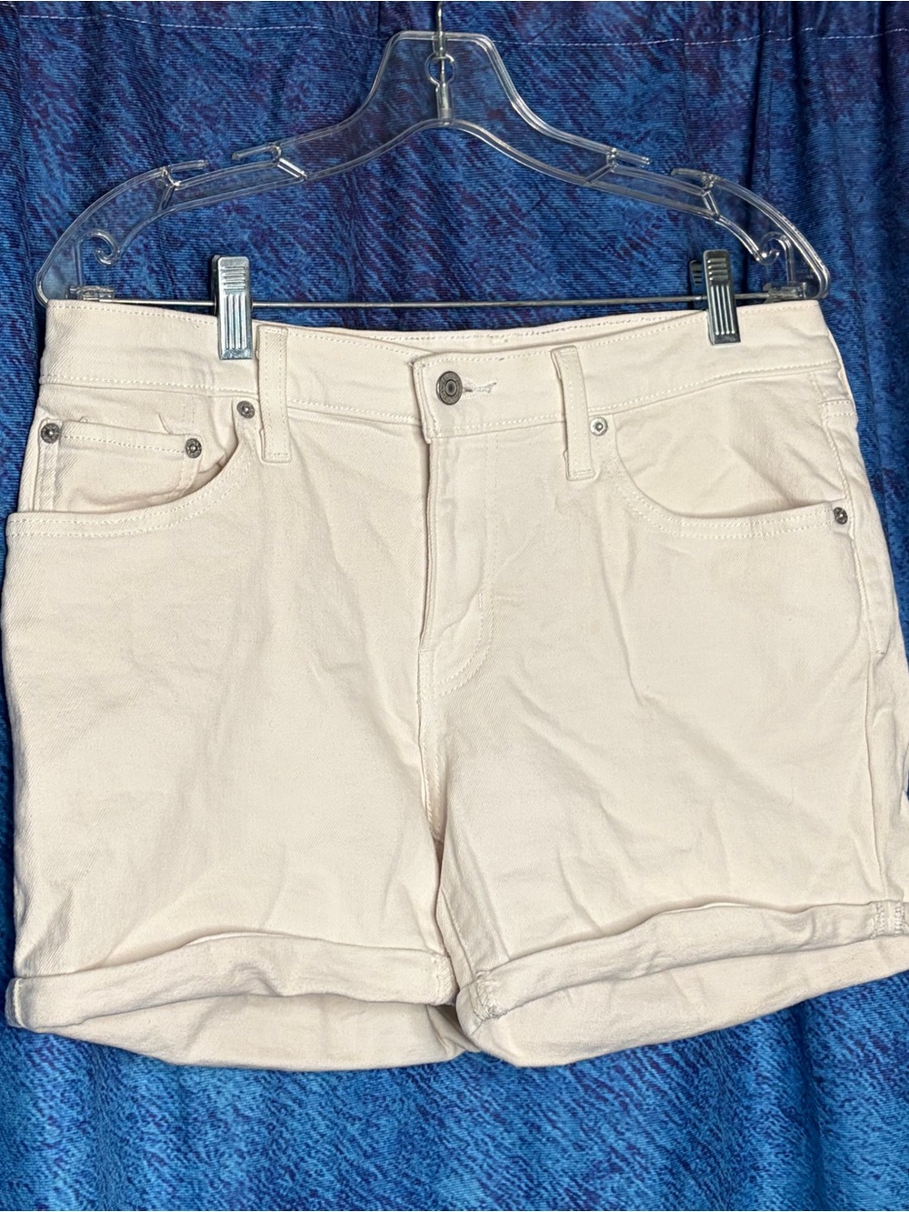 Women's Cream Rolled-Hem Jean Shorts